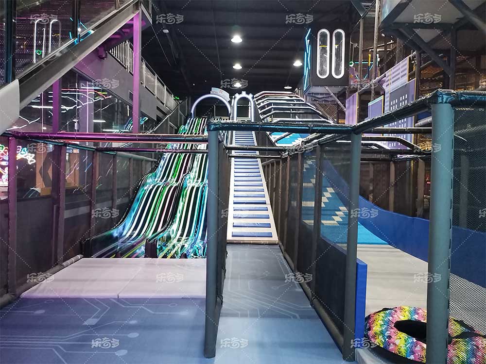 樂(lè)奇多蹦床樂(lè)園實(shí)拍圖